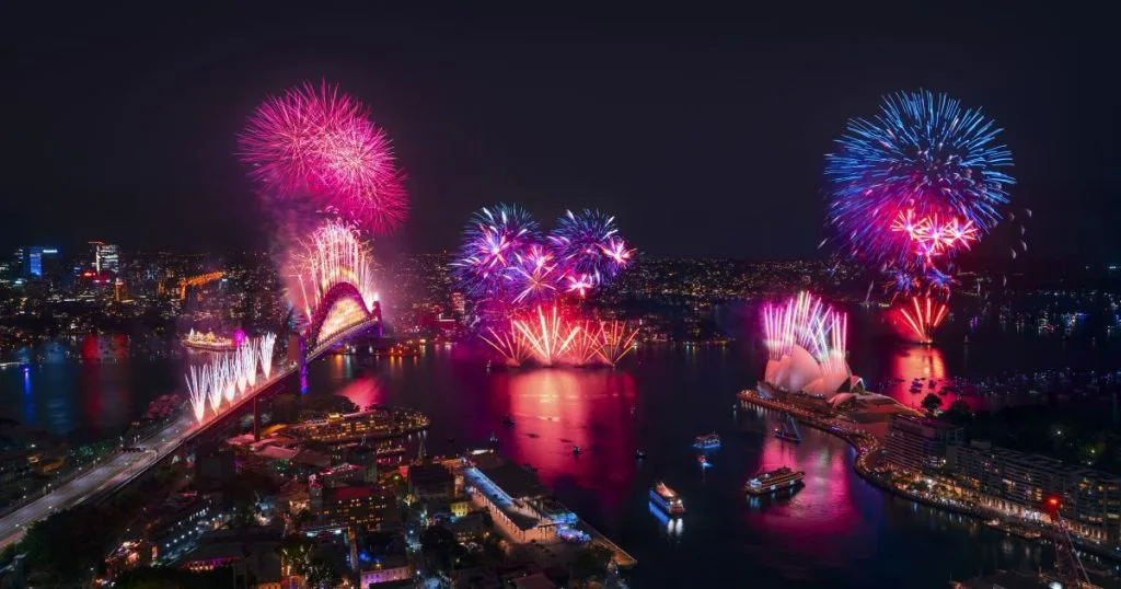VĂN HOÁ XEM PHÁO HOA ĐÓN NĂM MỚI TẠI SYDNEY