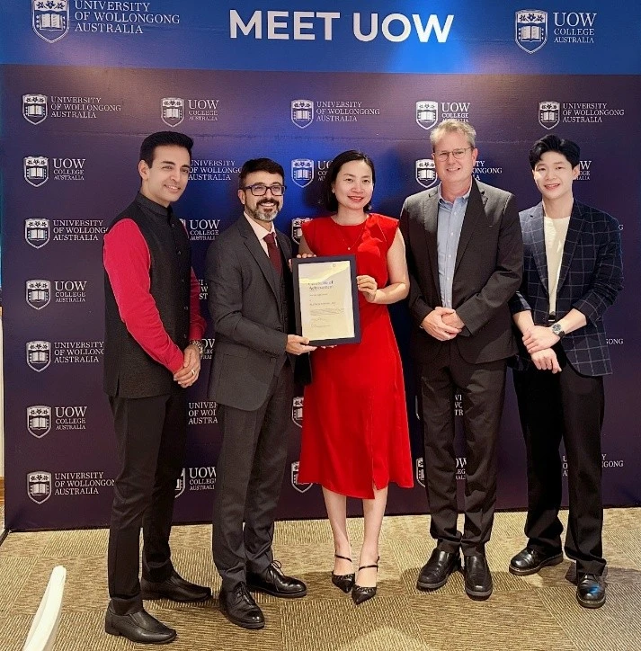 ĐỨC ANH EDUCONNECT NHẬN GIẢI “PLATINUM PARTNER 2025” TỪ ĐẠI HỌC WOLLONGONG- ÚC!