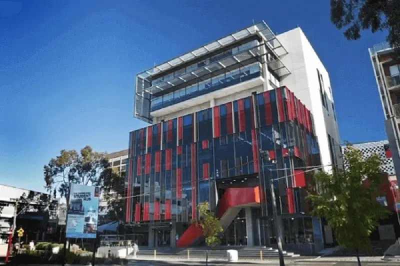 Đại học Swinburne, Úc
