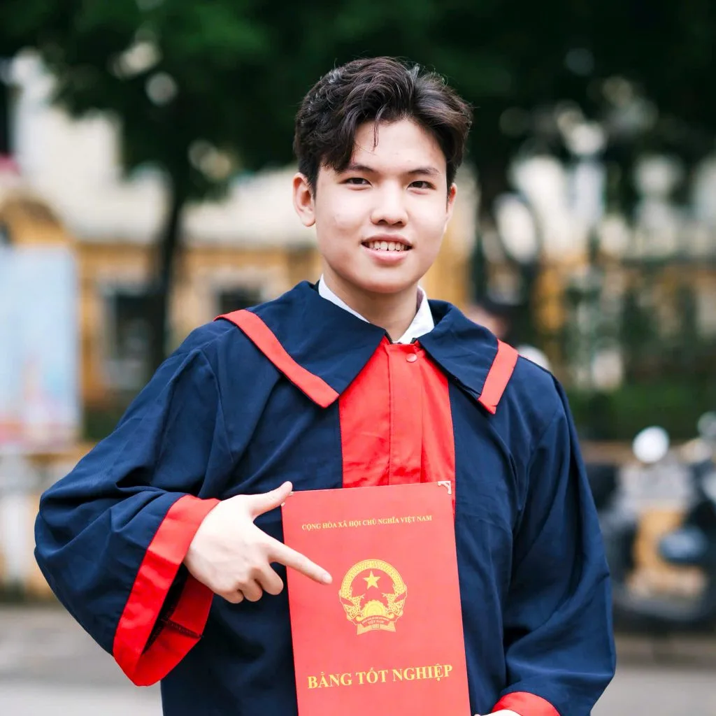 Dual Scholarship from the Dutch Government + Top 5 University: Outstanding Achievement by Tran Anh Khoi
